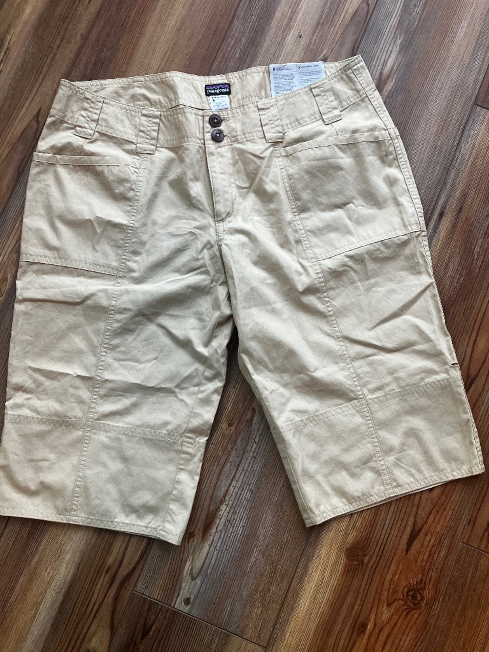 Patagonia Cali Roll Up Cuff Bermuda Hiking Shorts Women 10 Tan Outdoor NWT